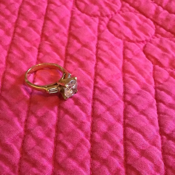 Jewelry Bundle includes a ring from the Suzanne Somers Collection. - Picture 10 of 10